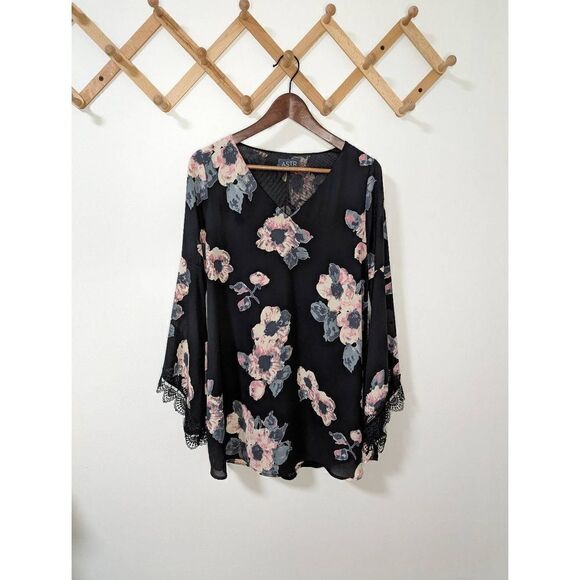 ASTR Black Floral Print Bell Sleeve Women's Dress - Size Extra Small - Picture 1 of 7